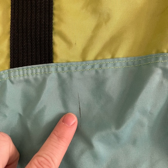 LL Bean Nylon tote with zipper - Picture 4 of 12